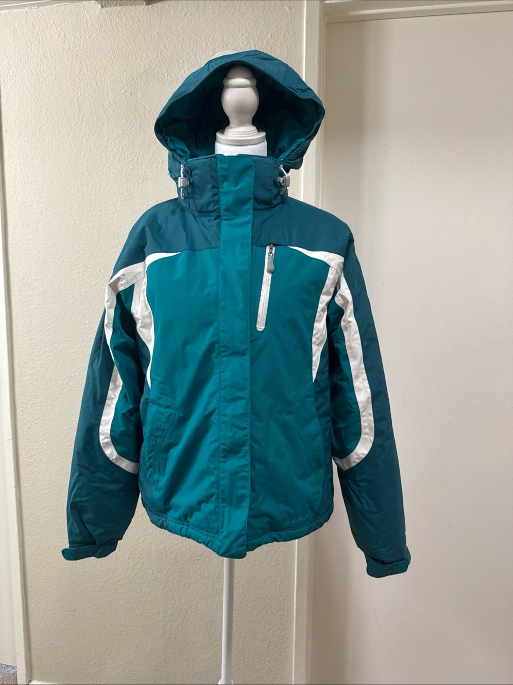 L.L.Bean Women’s M OJNH8 Insulated Ski Jacket Teal Colorblock